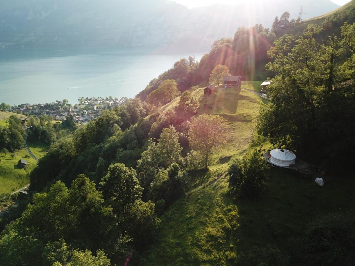 Отель Panorama Jurte Ueber Dem Uri-See A Зизикон Экстерьер фото